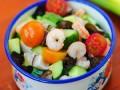 Salad tôm thanh đạm và đầy màu sắc