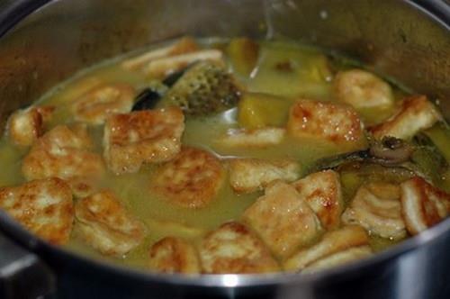 Canh cá nấu chuối đậu