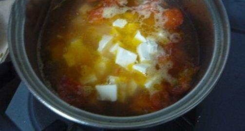 Ngọt lành món canh đậu nấu cà chua
