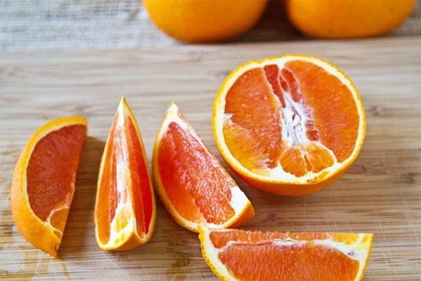 Những điều bạn nên biết khi ăn cam