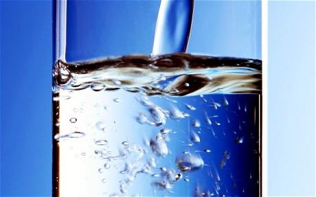 Uống nhiều nước giúp giảm nguy cơ mắc ung thư
