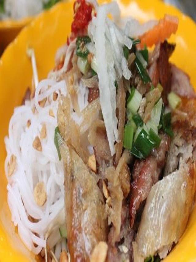 4 Món Ăn Ngon Trong Khu Chợ Bàn Cờ
