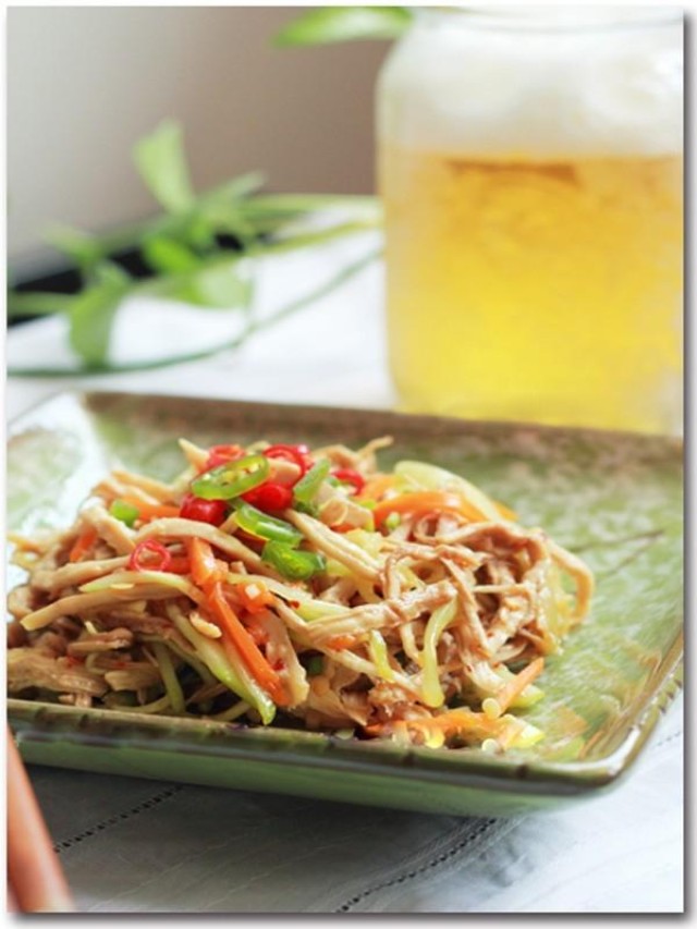 Biến tấu mới cho món nộm gà đơn giản mà ngon