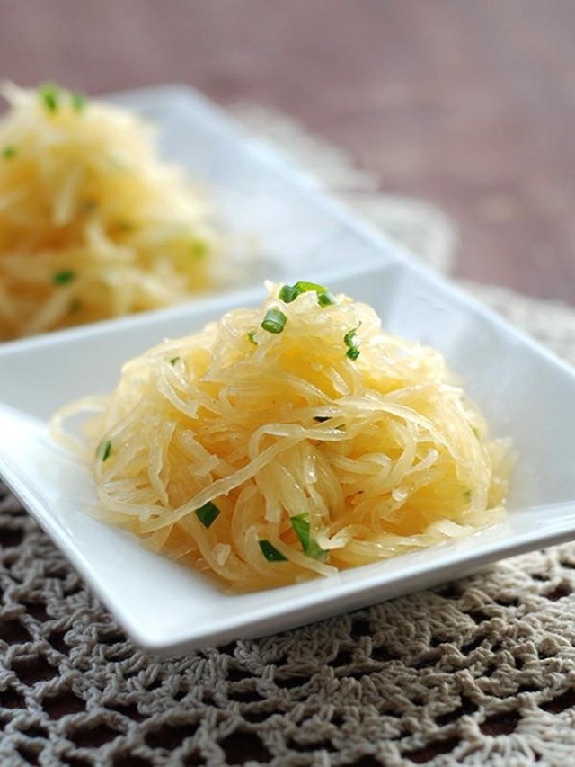 Nộm bí đỏ ngọt ngon lạ miệng